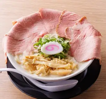 〆の本格的な竹内ススルラーメン