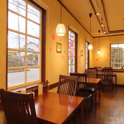 リラックスできるお食事タイムを当店で…
