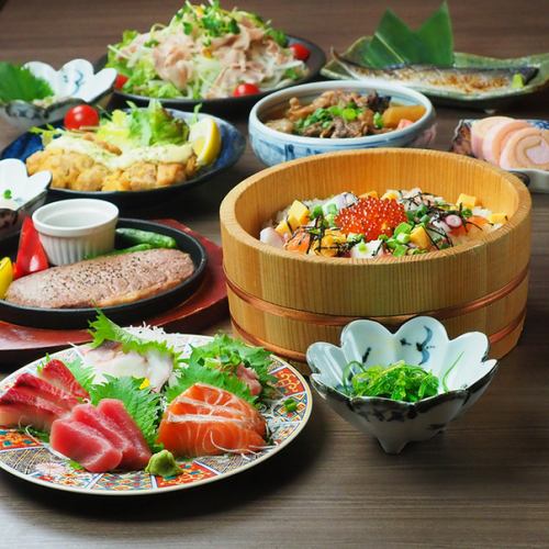 四季折々の新鮮な海鮮と厳選された肉料理を贅沢に味わう宴会コースをご用意しております。