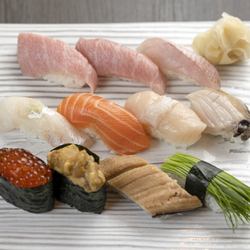 お寿司屋さんのちょっと贅沢コース【カウンター推奨】（ドリンク別）