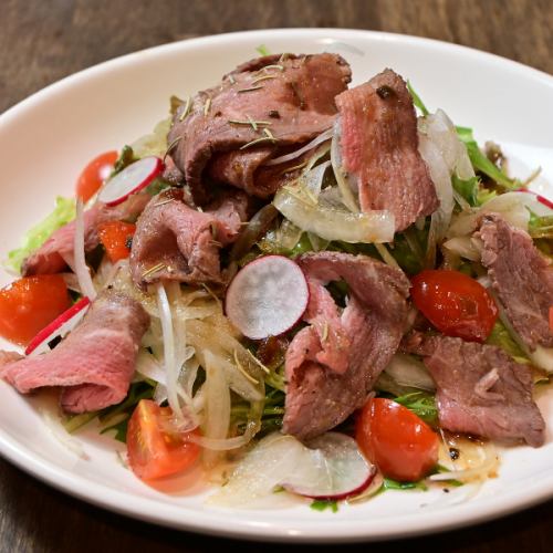 ローストビーフサラダ