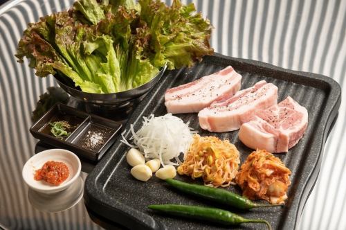 Extra Thick! Carefully Selected Domestic Pork! Samgyeopsal Set (For 2 People~)
