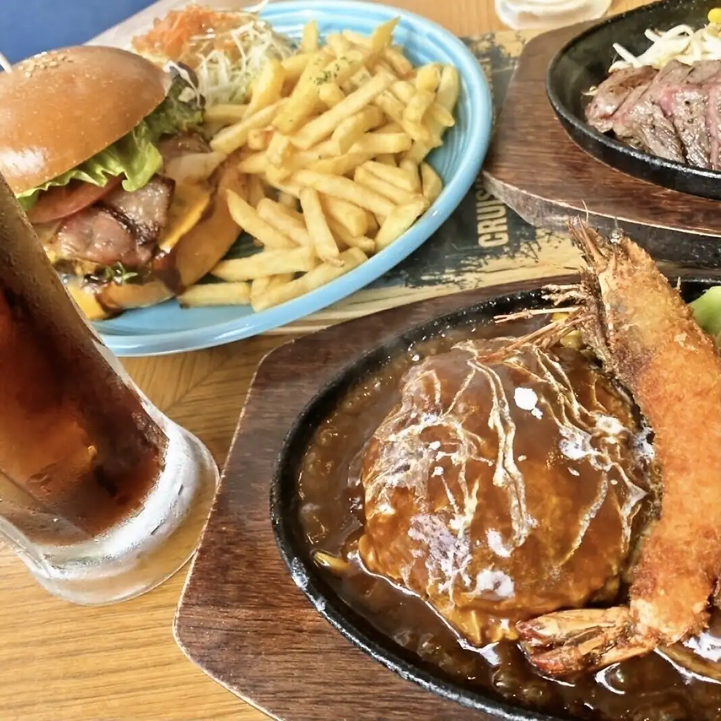 ハンバーグ/ステーキ/バーガー類も豊富★お洒落な店内でゆったり