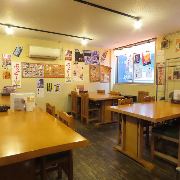 【フロア貸切◎】2階は3～6名でご利用いただけるテーブルを4席ご用意！レイアウトも変更可能ですので、中規模・大規模宴会でご利用いただけます！また15名様以上からフロア貸切も承っておりますので、会社やご友人との各種宴会に是非ご利用ください！宴会コースのお料理は、ご希望予算に合わせてご相談を承ります♪※要予約