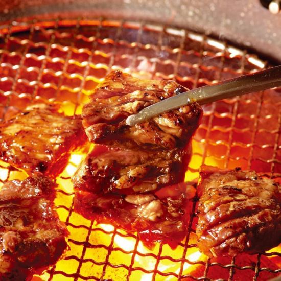 焼肉食べ放題は牛角で決まり！お得な食べ放題は3718円(税込)～♪