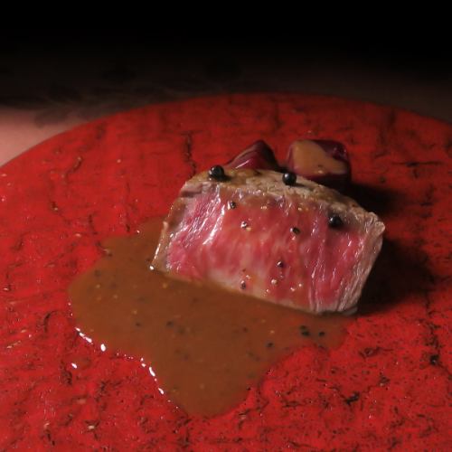 お肉料理(※コースに含む)