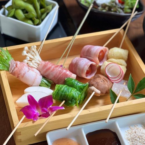 飲み放題2時間付（30分前LO)牛巻串しゃぶしゃぶコース5500円　プラス500円で3時間飲み放題もOK