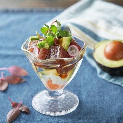 マグロとアボカドのタルタル