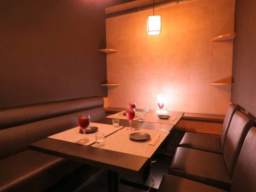 Enjoy delicious food in a high-ranked complete private room in an adult space ♪