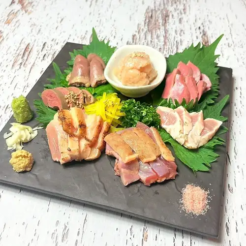 Assortment of 7 types of chicken sashimi