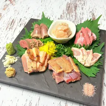 鶏刺し7種盛り(低温調理)
