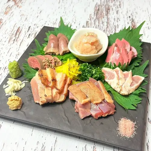 鶏刺し7種盛り(低温調理)