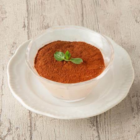 ベルギー産チョコレートのムースケーキ