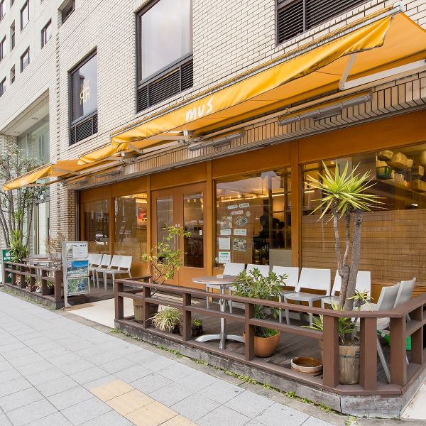[Our store] Our store is located within a 10-minute walk from Osaka Station and Nakatsu Station.Since it's near the station, it's easy to use when you're done shopping.If you want to enjoy a refreshing and healthy meal, please stop by ◎