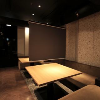 구분된 소파 좌석.개인 공간에서 보내실 수 있습니다.서프라이즈 등도 부담없이 말씀해주십시오.