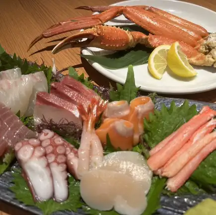 【忘年会に／2時間食べ飲み放題】豪華！蟹刺し＆焼きガニ付♪全80品食べ放題＆約90種飲み放題