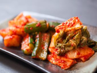 Assorted kimchi of Aunt Choi