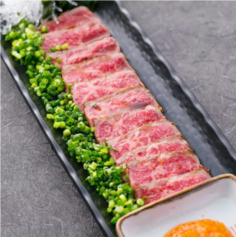 黒毛和牛タタキ風 （自家製ポンズ・カルパッチョ）