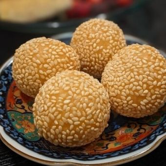 自家製ゴマだんご