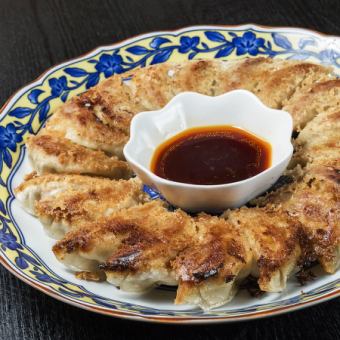 黒トリュフ香る【厳選豚】セレブゥ餃子