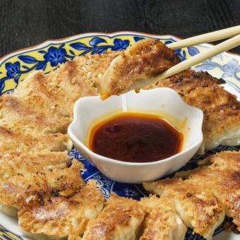 【2H飲放/生なし】 二次会コース：一番人気黒トリュフ餃子込み4品+デザート/終わらない夜コース