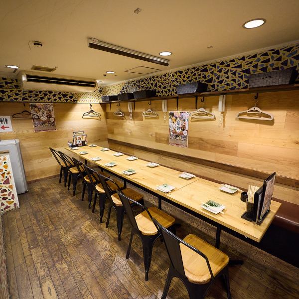 【完全個室あります！】2Fの離れに完全個室をご用意！（最大16名様まで着席可）また、1F奥のお座敷個室は～14名様でご利用頂けます！カーテン個室は4名様～6名様までOK！幹事様がお得になるクーポン（※10名様以上でご利用時）もご用意しておりますので、宴会利用に是非！