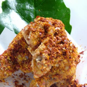 華味鳥　唐辛子まみれ揚げ