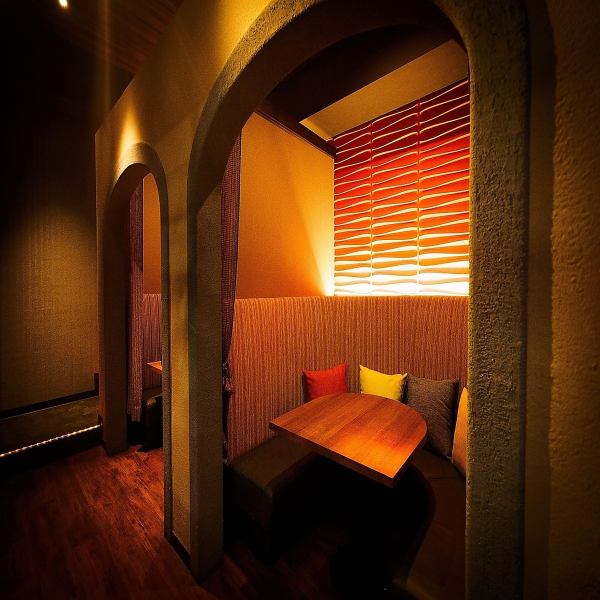 We have a space where you can enjoy the atmosphere.In particular, these private rooms are perfect for girls' get-togethers and dates.It has been used by anywhere from 2 people to a maximum of 6 people.