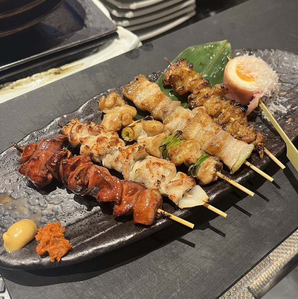 予約必須！話題沸騰の焼き鳥や地鶏のたたきが楽しめる本格鶏料理のお店！