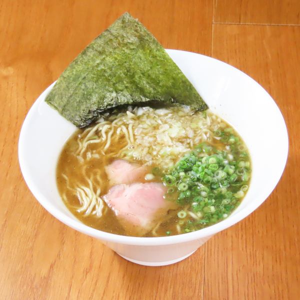 店主こだわりの煮干し中華そば！
