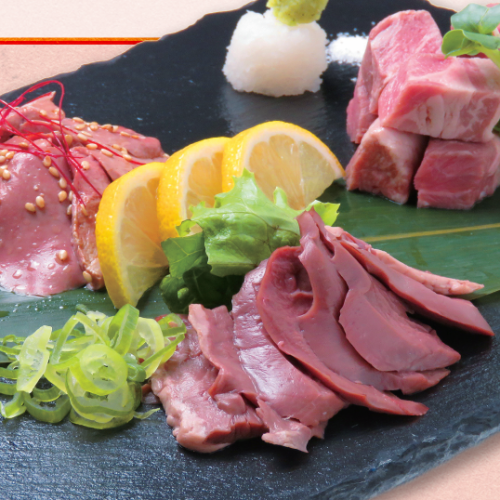 低温熟心、肝刺身、肩腰肉拼盘