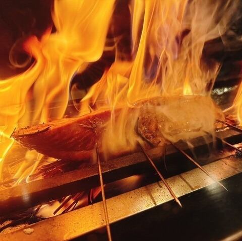 《大とら家の推しが新登場！》本場高知県の土佐湾で一本釣りした鰹を使った「藁焼きかつおのたたき」