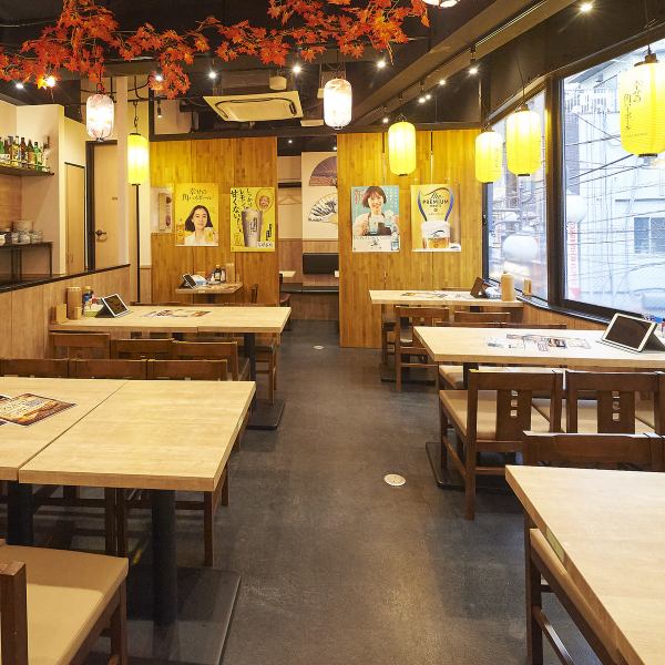 木目を活かした落ち着いた店内は、アクセスも良好で立ち寄りやすい立地◎半個室席もあり、プライベート感を重視するシーンにも適応できます♪細かな配慮とサービスで、リラックスできる雰囲気をお届けする星火酒場で、ぜひ心地よい時間をお楽しみください☆