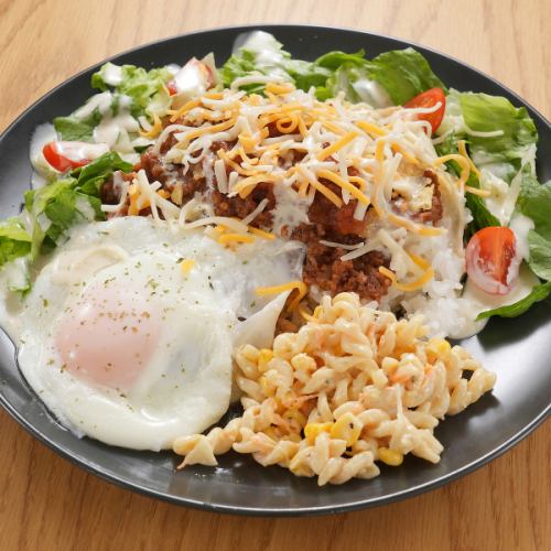 【◆彩り豊かな人気料理◆厳選肉を使った満足感たっぷりのタコライスプレート】