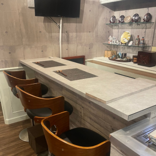 一個特別的座位，您可以在這裡欣賞現場音樂和交談。