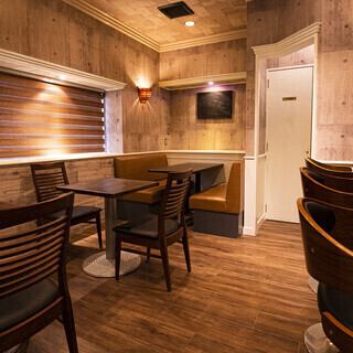 【いろはコース】店主厳選素材を使用した選べる肉のメインやデザート等豊富に味わう6500円(税込)