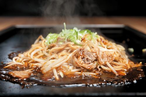 [Weekdays only] Special “Yakisoba lunch” 907 yen (tax included)