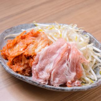 Grilled Pork Kimchi/Otsukimi Potato Wiener Grilled