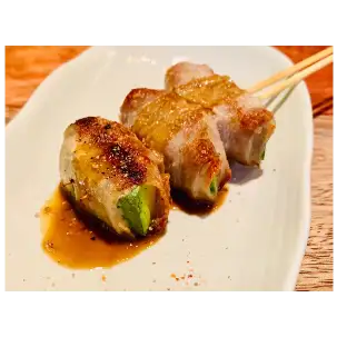 アボカドクリームチーズ巻き　わさび醤油