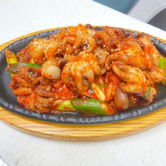 【甘辛さが大人気！】チュクミ鉄板焼き