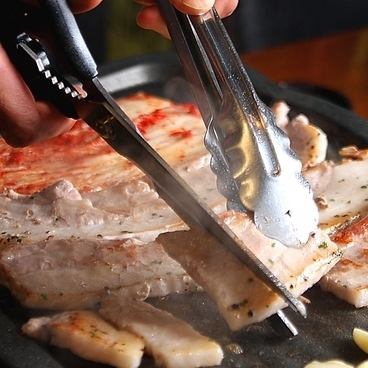 サムギョプサル・韓国料理食べ放題＆飲み放題