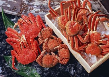 ★★If you come to Hokkaido, this is it♪★★ We accept reservations for crab along with your seating♪ Hairy crab platter 9,800 yen