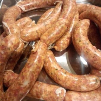 10種以上のスパイスが入った自家製スパイシーソーセージ（1本）