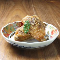 Deep fried local chicken wings, 2 pieces