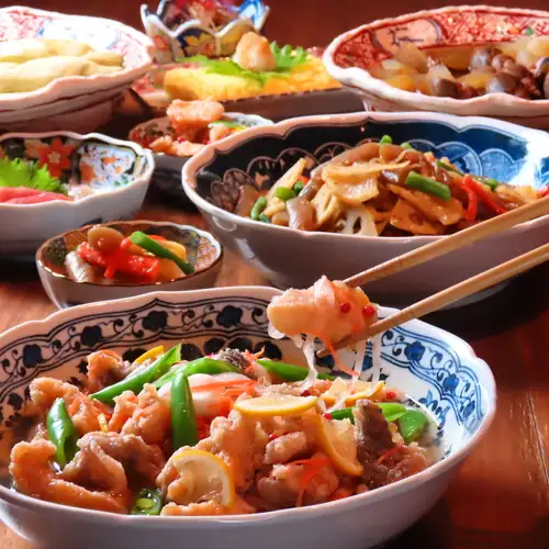 【泉】慢慢享用美味佳餚。“各種家常菜”