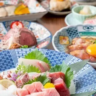 [September & October] 120-minute all-you-can-drink included! "Seasonal Feast" course featuring large platters and our signature marinated and grilled fish: 7500 yen