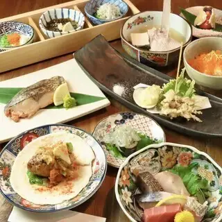 [September/October] Spring rolls with duck and silver salmon, enjoy seasonal seafood dishes with the "Taste" course + 120-minute all-you-can-drink course: 8000 yen
