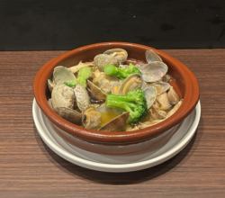 あさりとキノコのアヒージョ