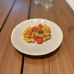 Gnocchi with semi-dried tomatoes