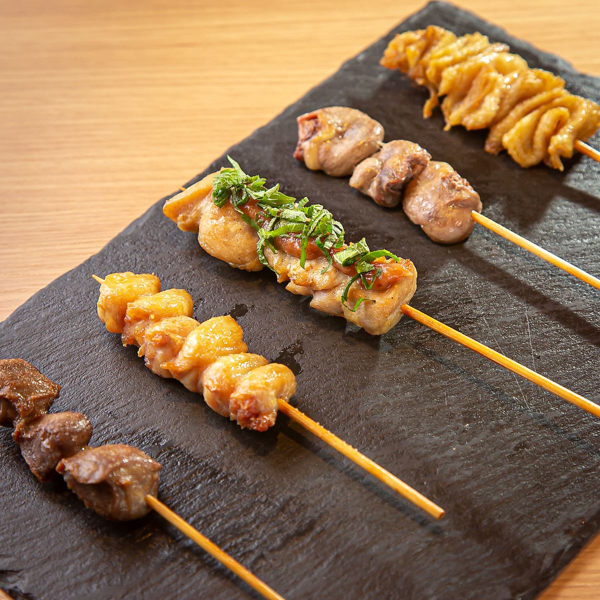 An abundant lineup of izakaya menus! There are special yakitori ♪
